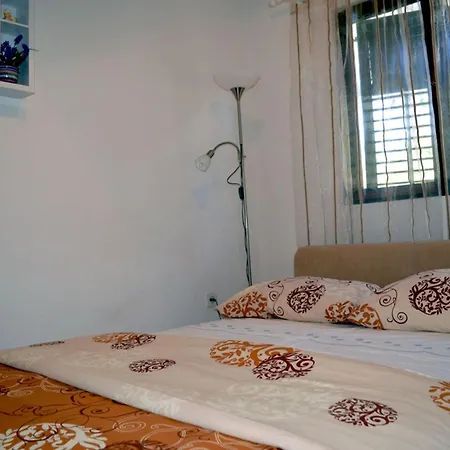 Apartament Ela - Very Close To Rogač